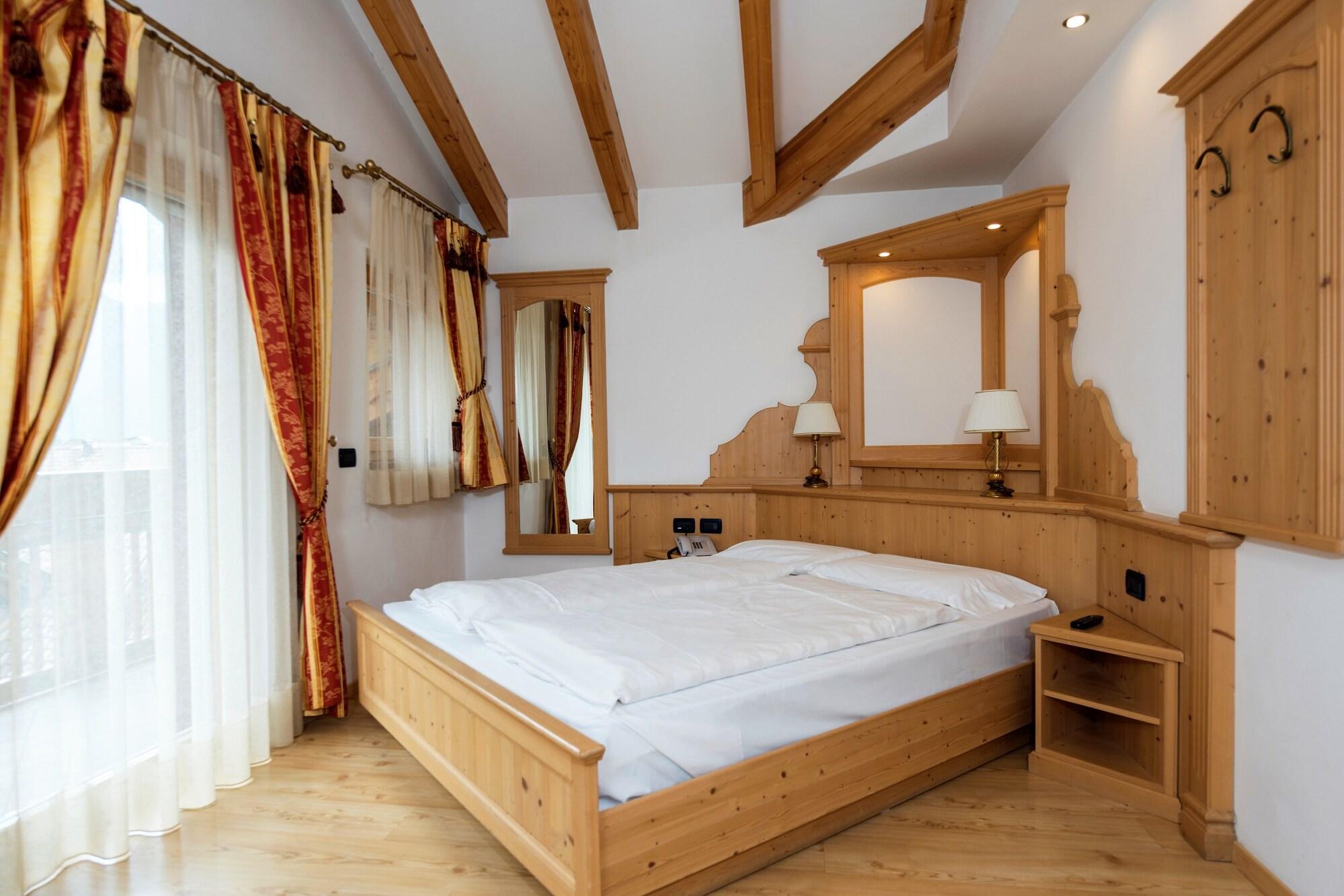 Hotel B&B Andreas Canazei Zewnętrze zdjęcie