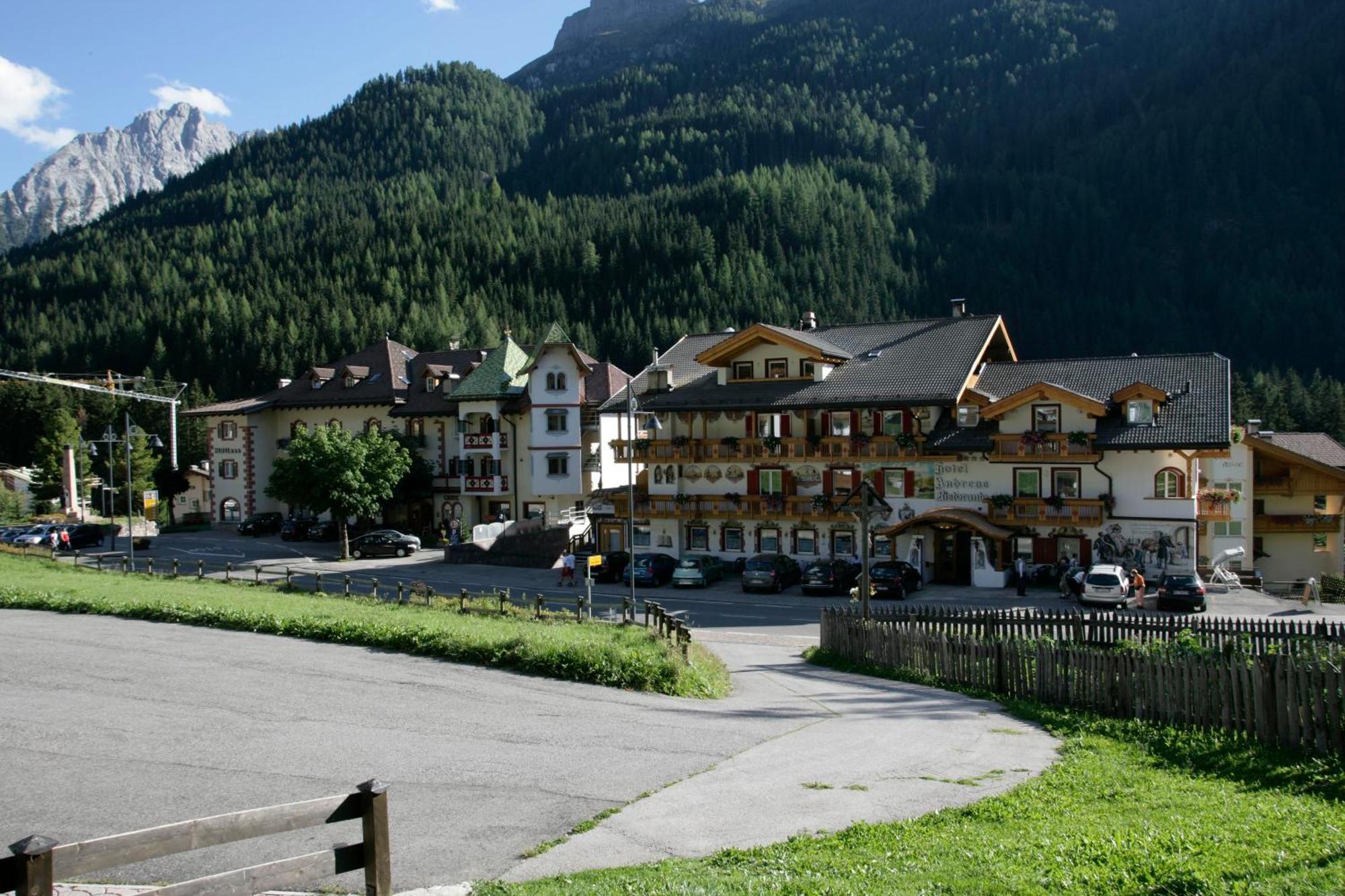 Hotel B&B Andreas Canazei Zewnętrze zdjęcie