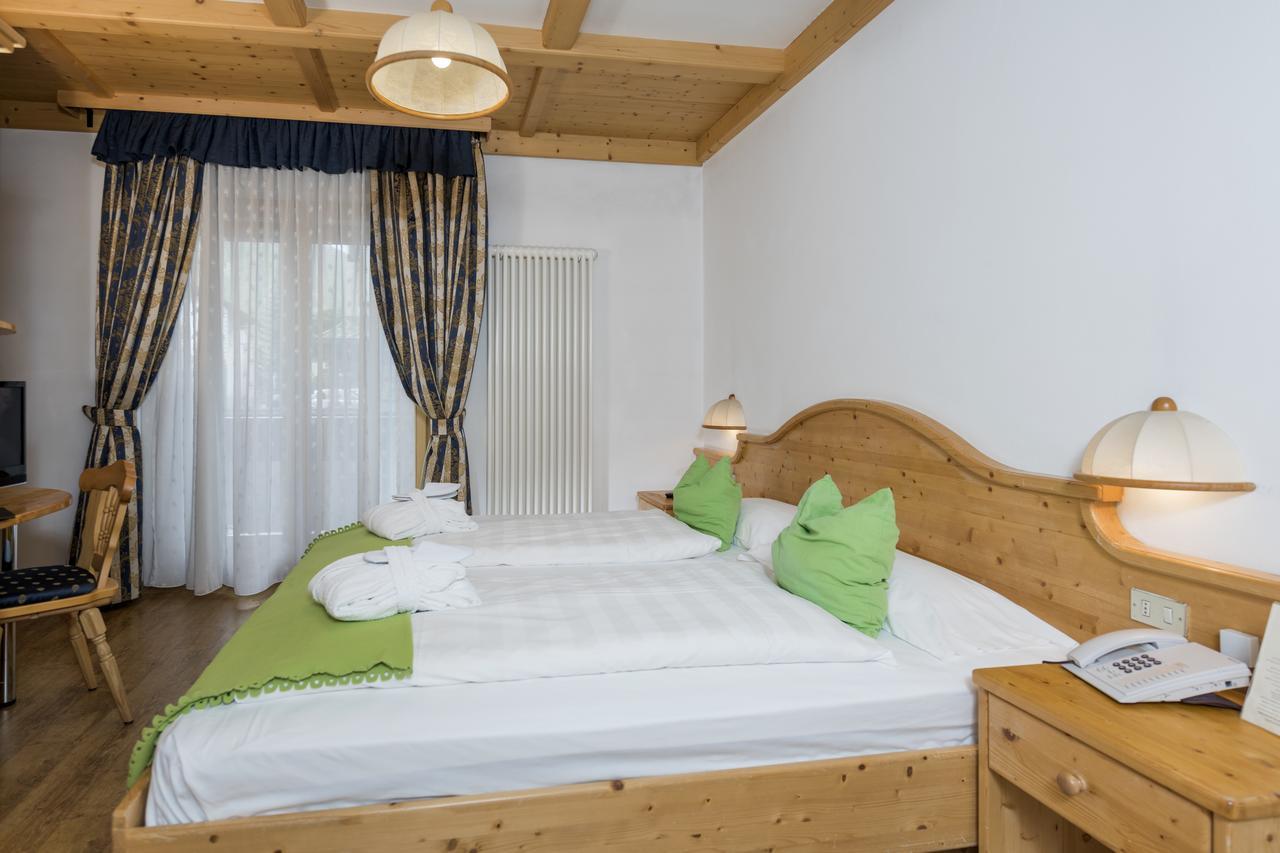 Hotel B&B Andreas Canazei Zewnętrze zdjęcie